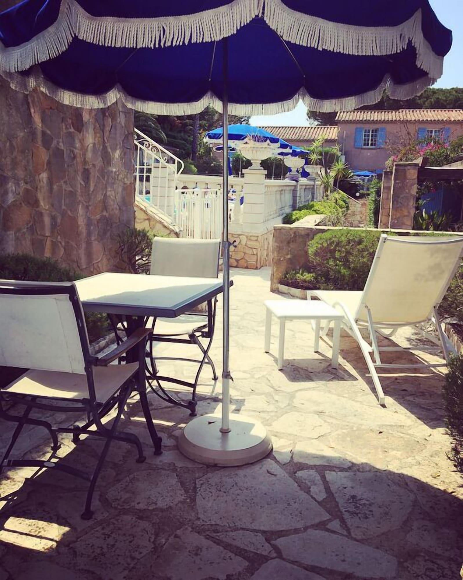 Hotel Jas Neuf Sainte-Maxime Esterno foto