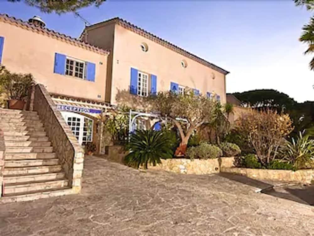Hotel Jas Neuf Sainte-Maxime Esterno foto