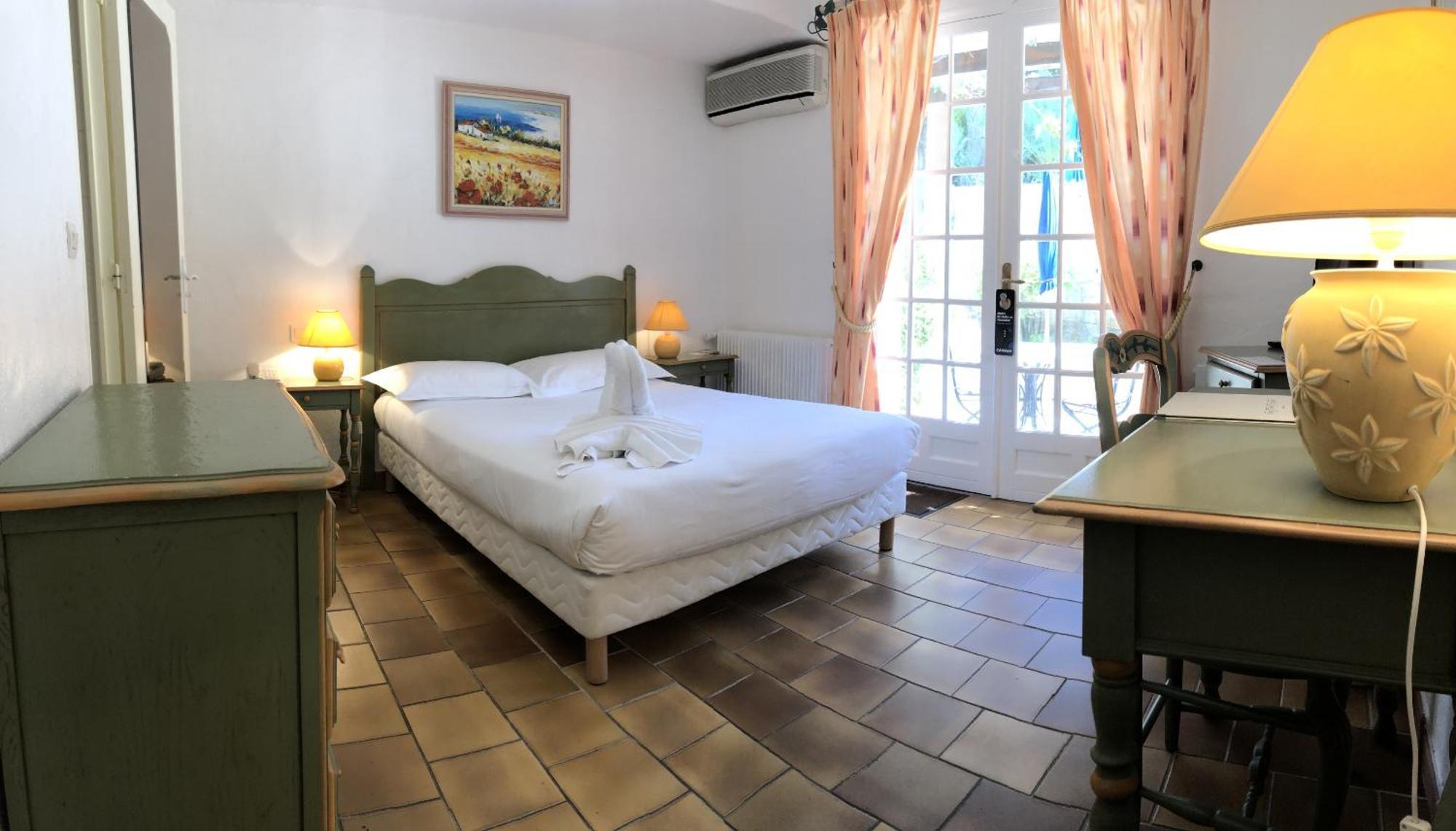 Hotel Jas Neuf Sainte-Maxime Esterno foto