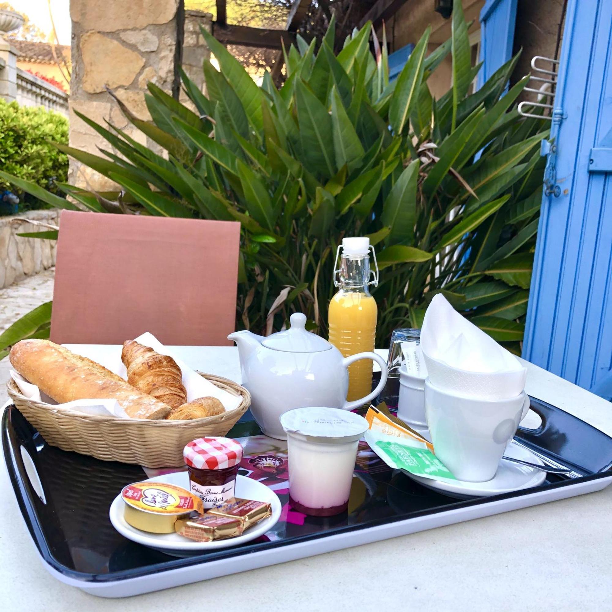 Hotel Jas Neuf Sainte-Maxime Esterno foto