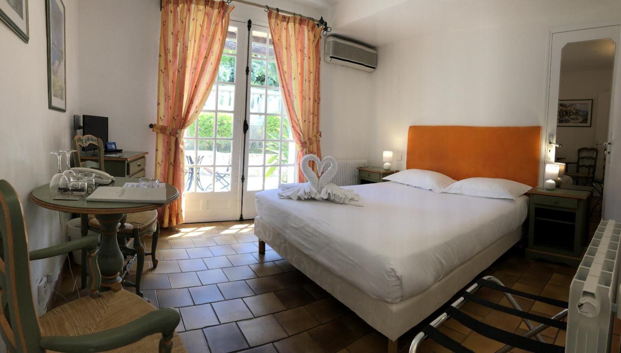 Hotel Jas Neuf Sainte-Maxime Esterno foto