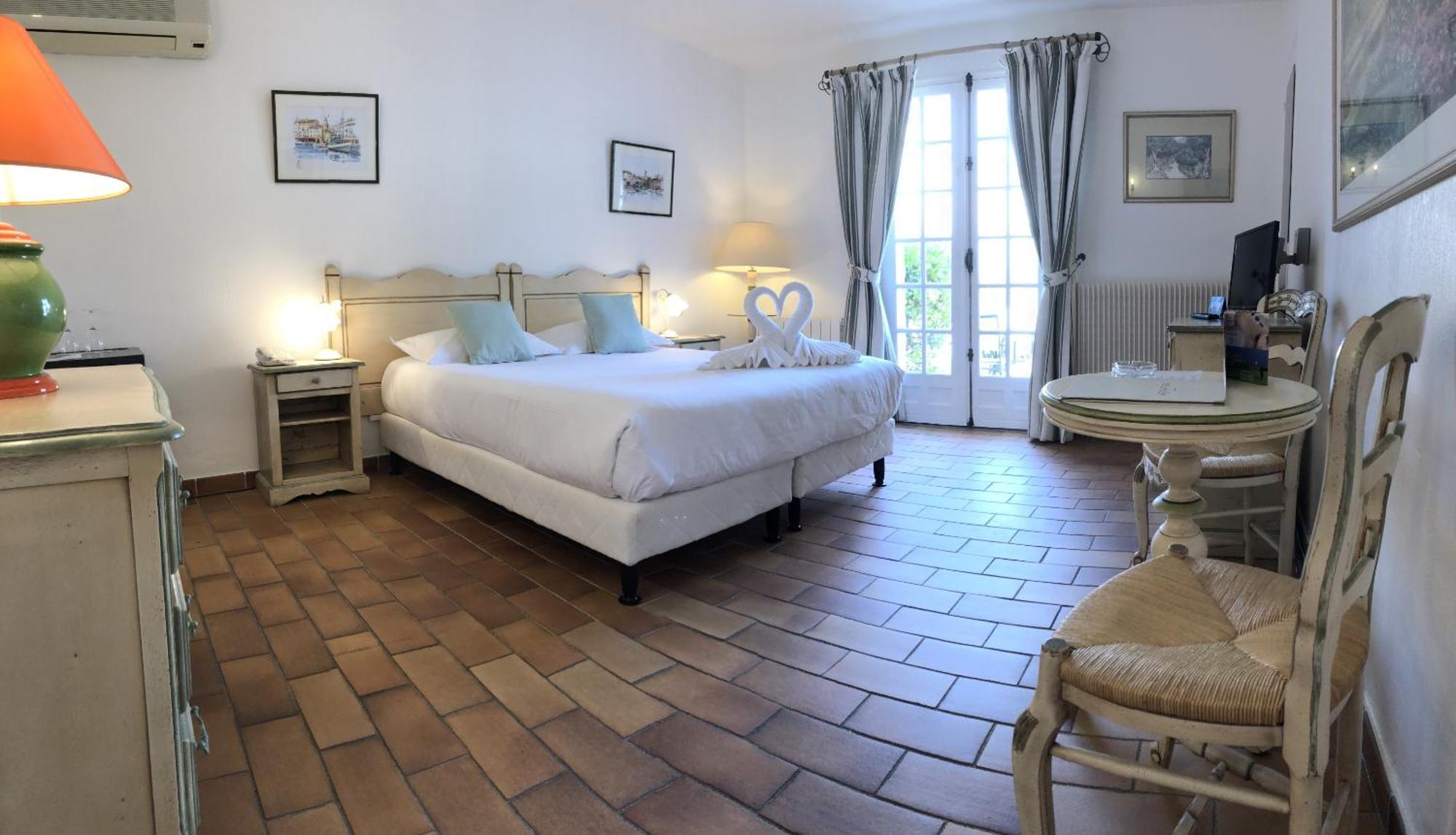Hotel Jas Neuf Sainte-Maxime Esterno foto