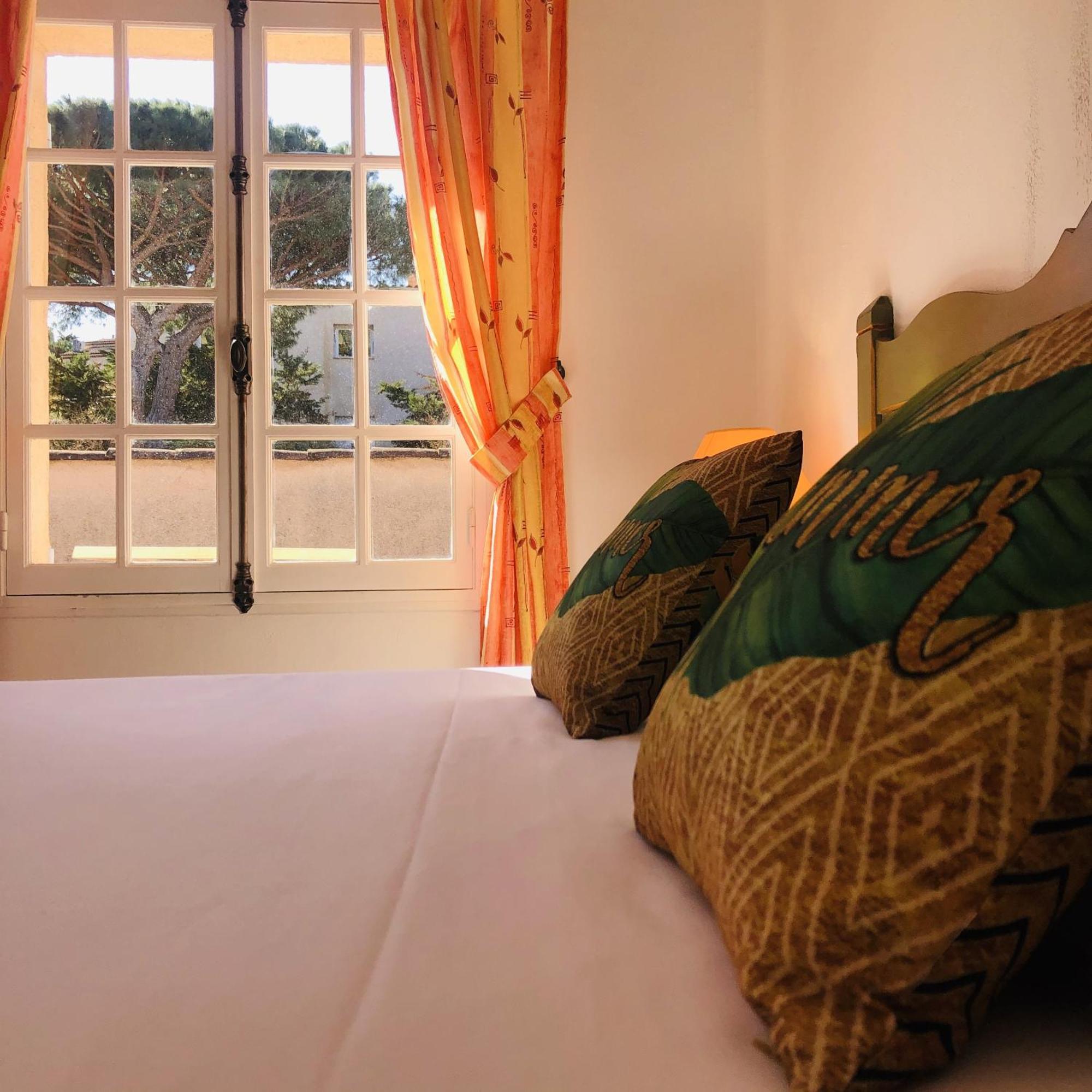 Hotel Jas Neuf Sainte-Maxime Esterno foto